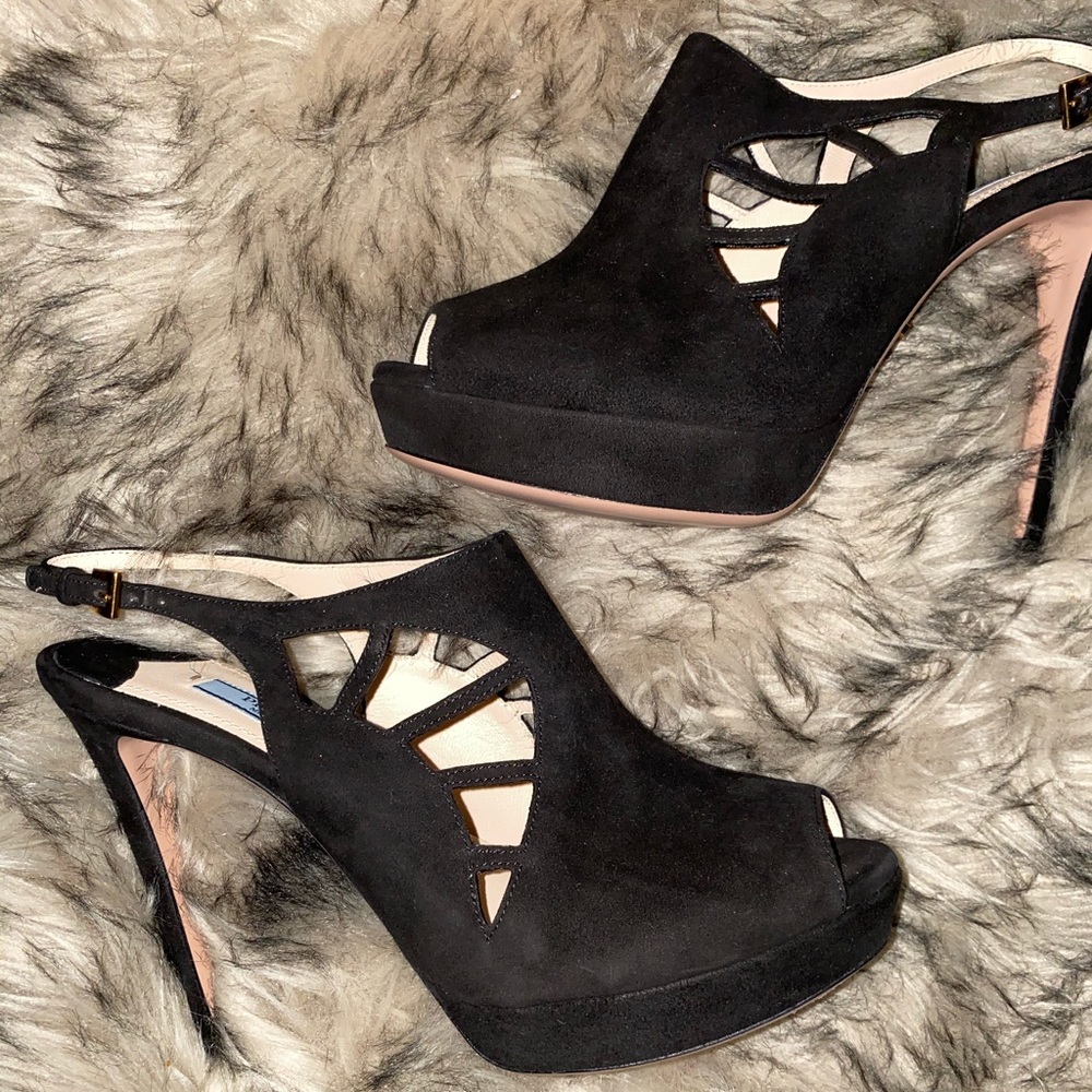 LIKE NEW Prada Camoscio 2 Nero stiletto heels